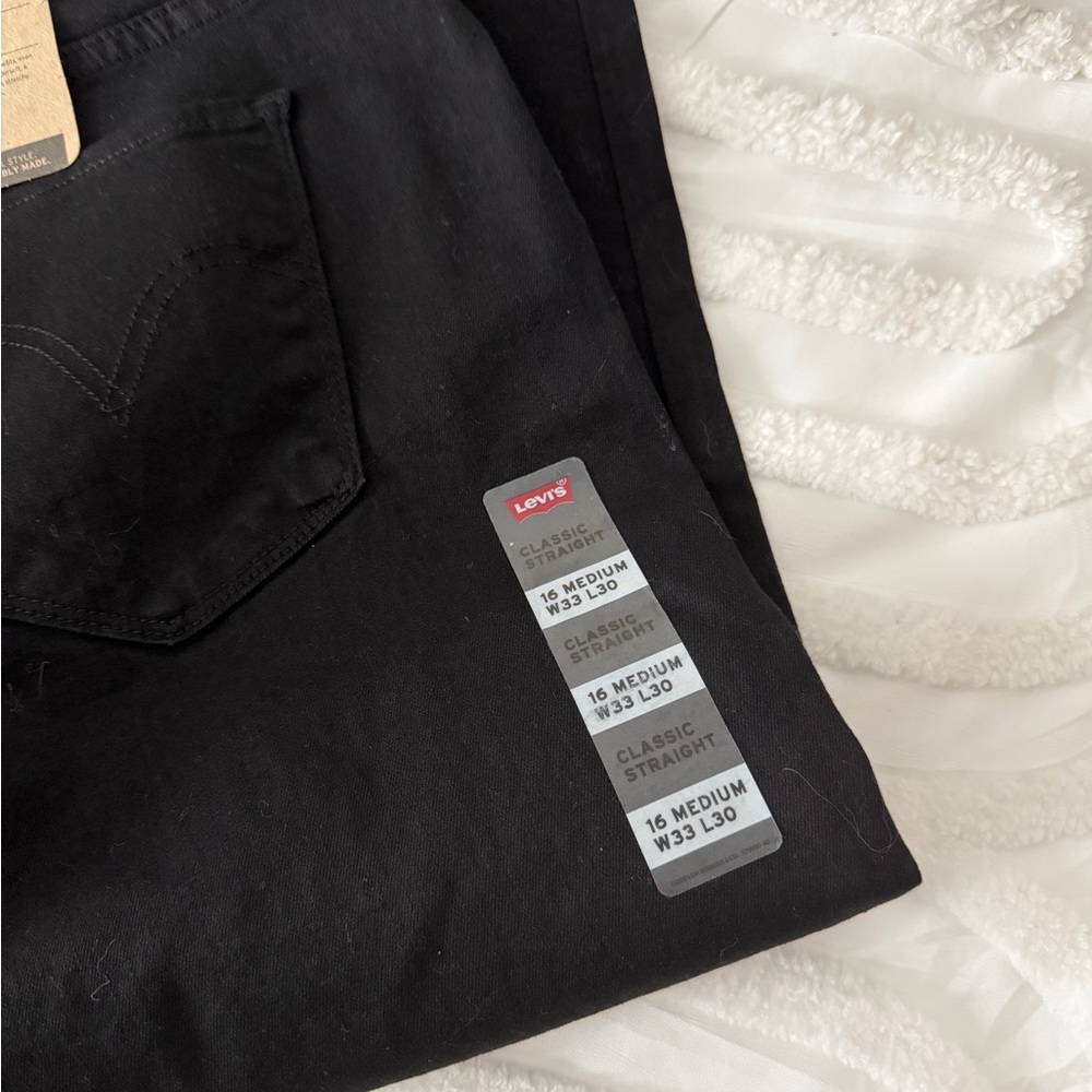 Levi's Classic Straight Black Jeans - Picture 7 of 12